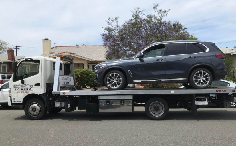 flatbed tow truck